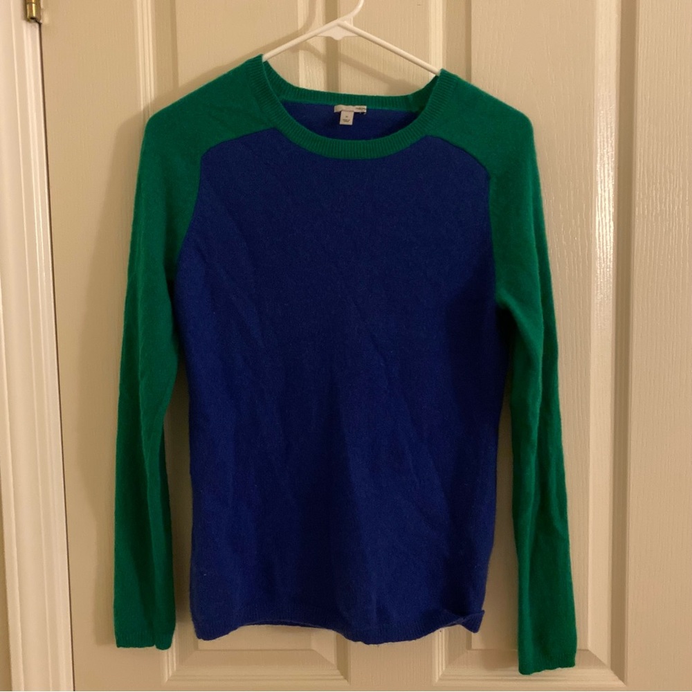 EUC halogen colorblock blue and green cashmere sweater size medium